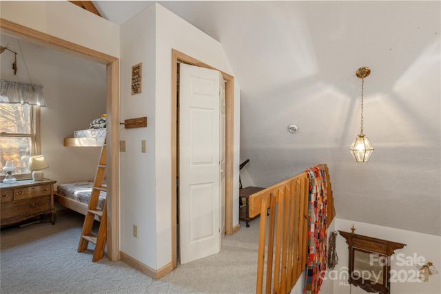 2355 Round Mountain Road, Brevard, NC 28712