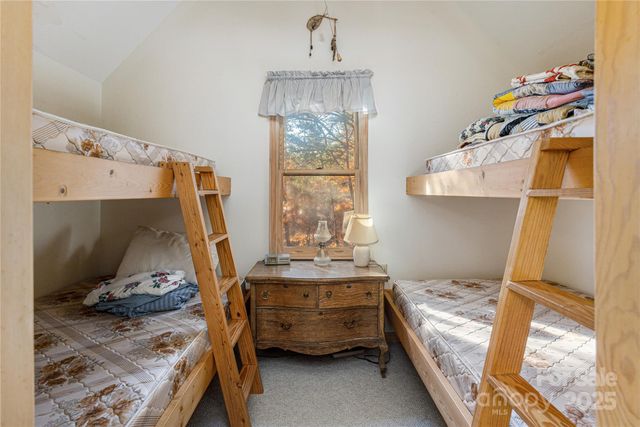 2355 Round Mountain Road, Brevard, NC 28712