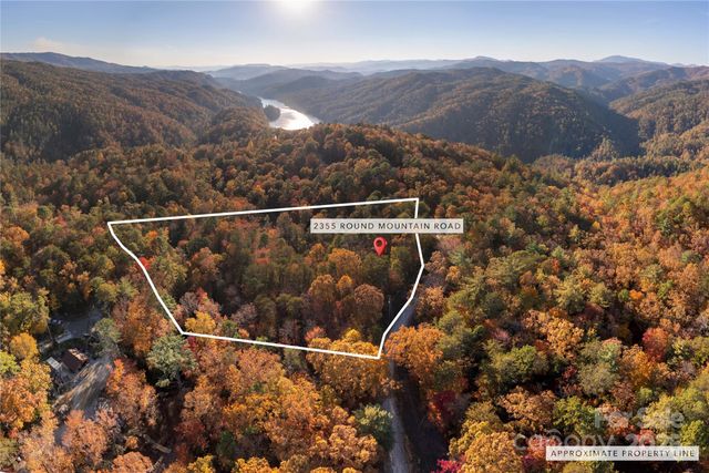 2355 Round Mountain Road, Brevard, NC 28712