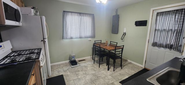 610 Brandford Court, New Haven, IN 46774