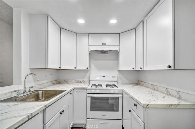600 W 3rd Street A115, Santa Ana, CA 92701