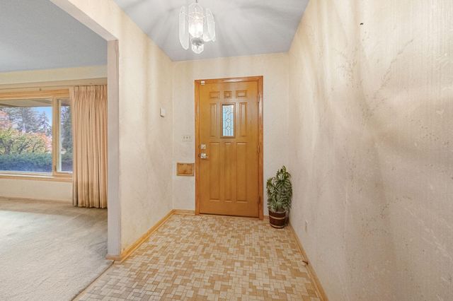 1756 Fry Street, Falcon Heights, MN 55113