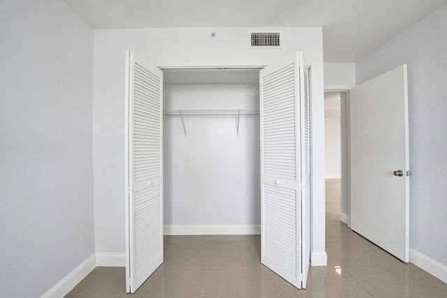 1450 SE 3rd Avenue 305, Dania Beach, FL 33004