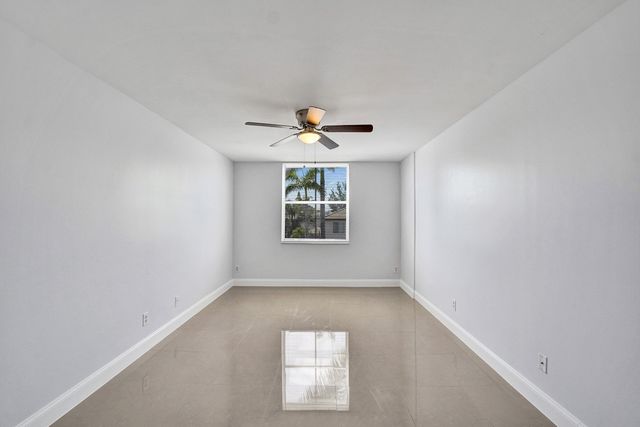 1450 SE 3rd Avenue 305, Dania Beach, FL 33004