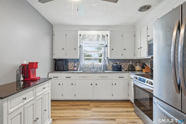 143 Beth Lane, Waterbury, CT 06705