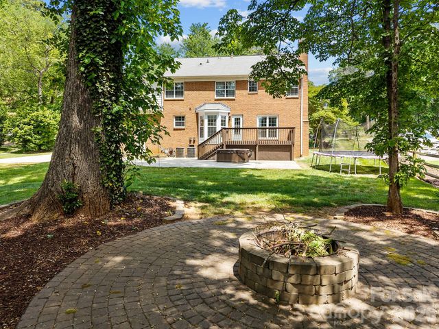 137 Paseo Drive, Mooresville, NC 28117