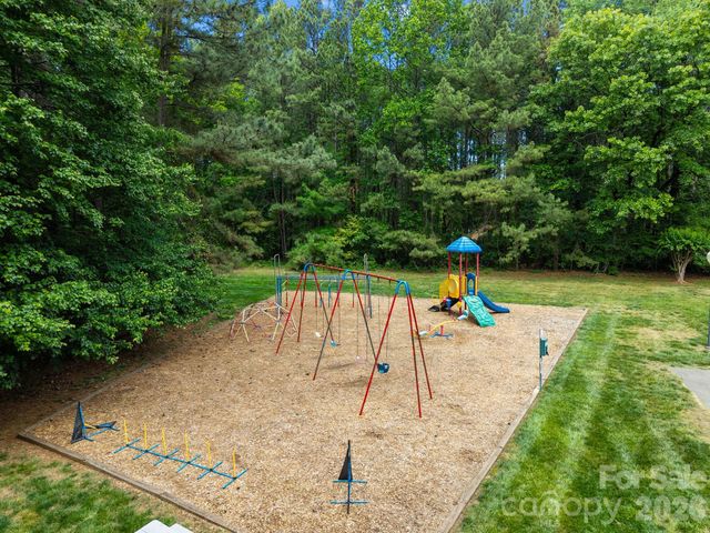 137 Paseo Drive, Mooresville, NC 28117
