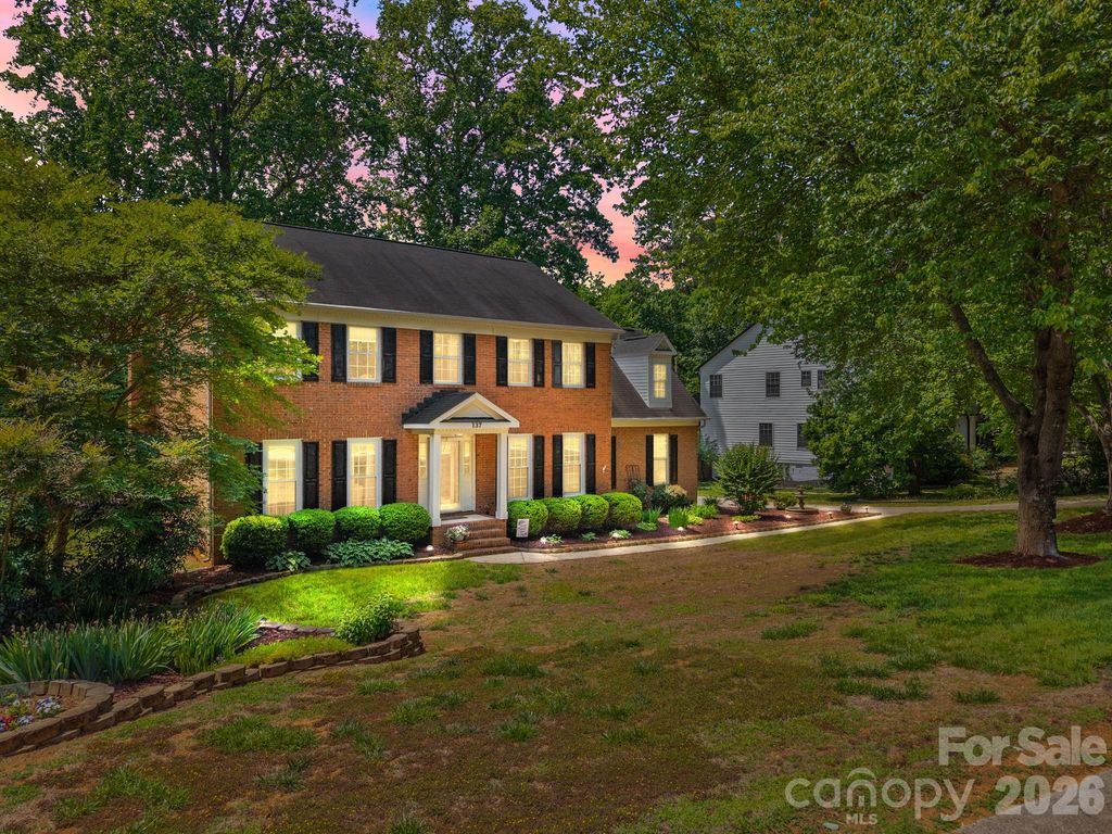 137 Paseo Drive, Mooresville, NC 28117