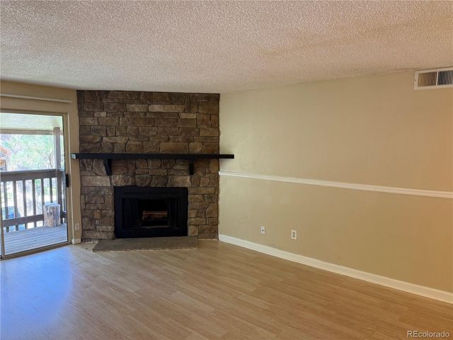 1760 S Pitkin Circle B, Aurora, CO 80017
