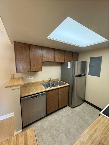 1760 S Pitkin Circle B, Aurora, CO 80017