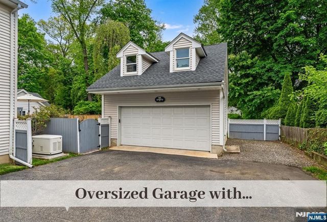 76 Carlton Avenue, Ho-ho-kus, NJ 07423