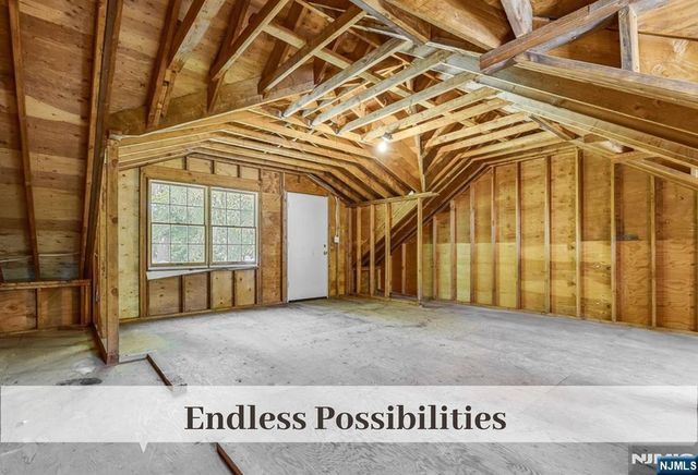 76 Carlton Avenue, Ho-ho-kus, NJ 07423