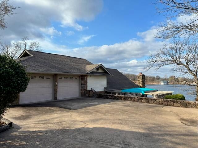 55881 E 316 Road, Jay, OK 74346