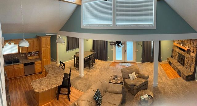 55881 E 316 Road, Jay, OK 74346