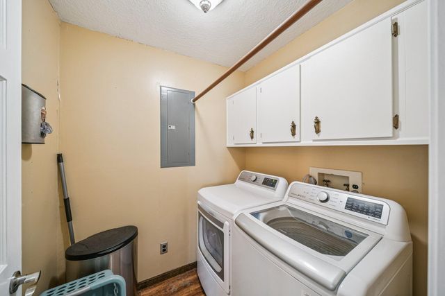 55881 E 316 Road, Jay, OK 74346