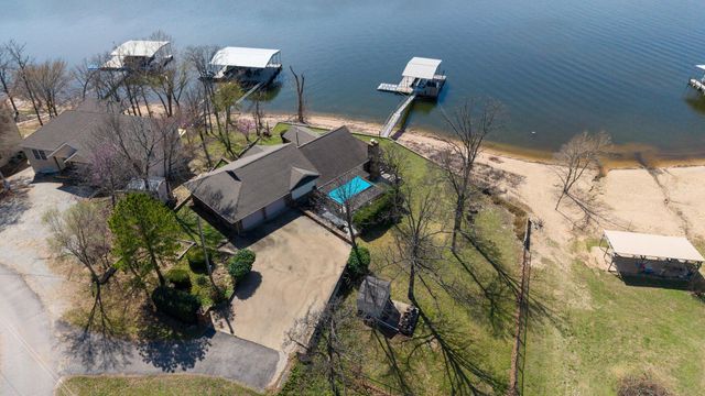 55881 E 316 Road, Jay, OK 74346