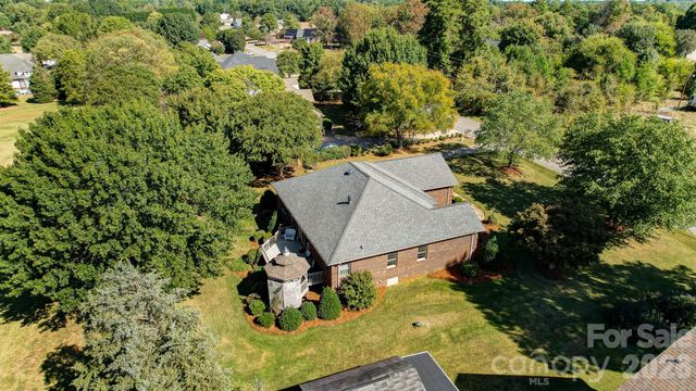 246 Canvasback Road, Mooresville, NC 28117