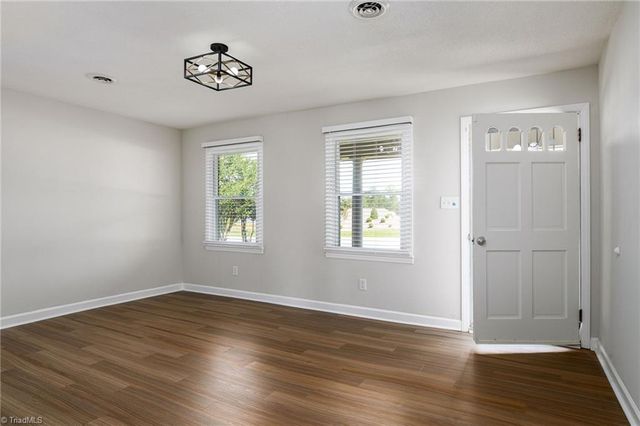 3025 Hickory Tree Road, Winston-salem, NC 27127
