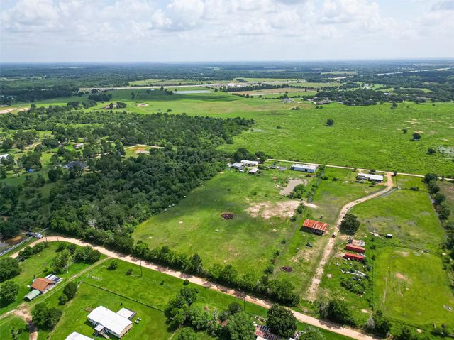 1952 Beverly Lane, Sealy, TX 77474