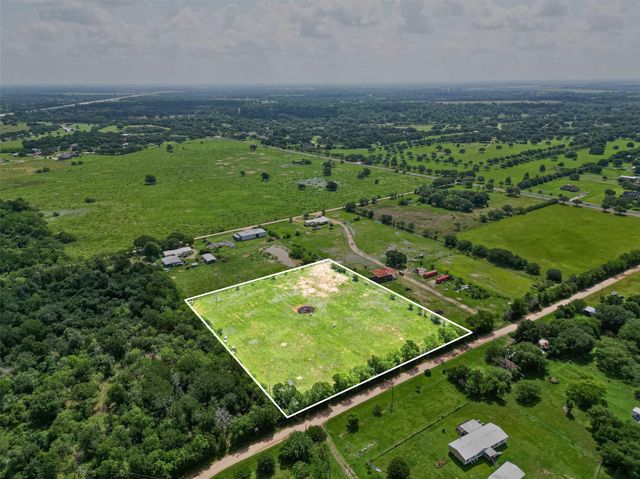 1952 Beverly Lane, Sealy, TX 77474