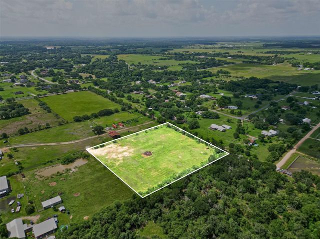 1952 Beverly Lane, Sealy, TX 77474