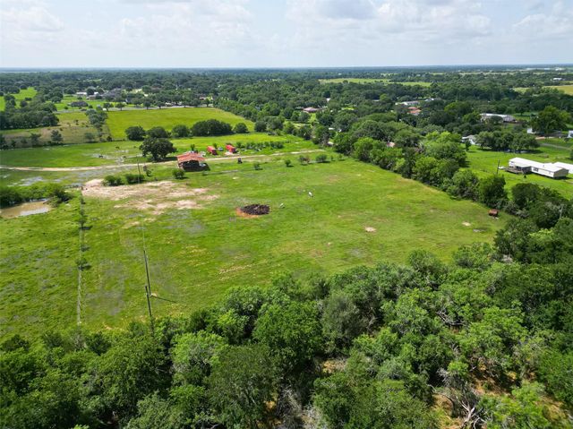 1952 Beverly Lane, Sealy, TX 77474