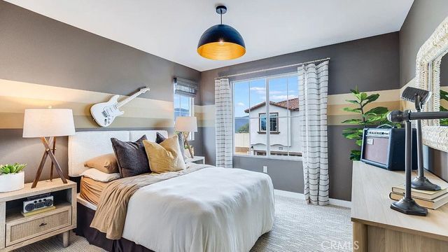 1248 Thunderbolt Lane, Rialto, CA 92376