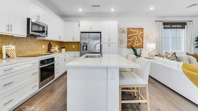 1248 Thunderbolt Lane, Rialto, CA 92376
