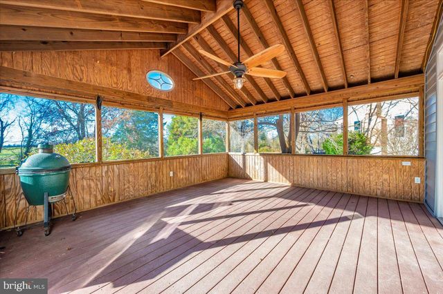 17914 HICKMAN ST, Poolesville, MD 20837