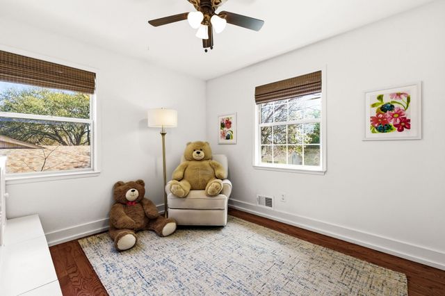 9925 Estate Lane, Dallas, TX 75238