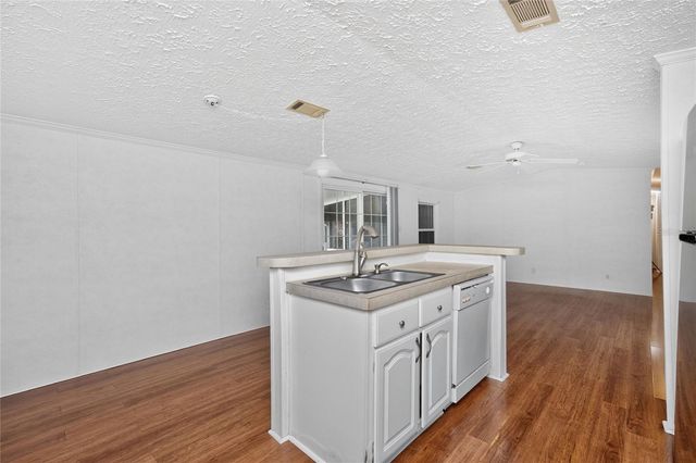 10 HOLLAND DRIVE, Punta Gorda, FL 33950