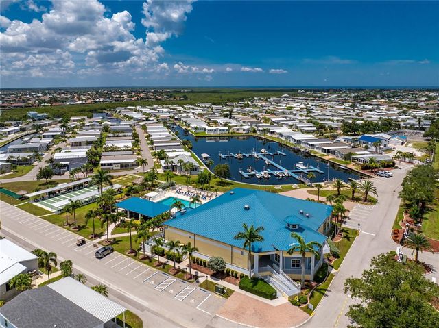 10 HOLLAND DRIVE, Punta Gorda, FL 33950