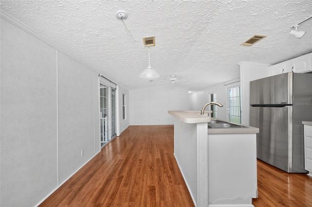 10 HOLLAND DRIVE, Punta Gorda, FL 33950