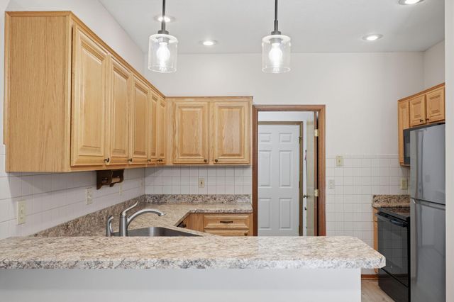 7684 Slate Ridge Boulevard, Reynoldsburg, OH 43068