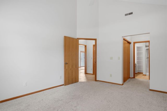 7684 Slate Ridge Boulevard, Reynoldsburg, OH 43068