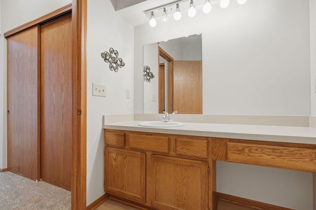 7684 Slate Ridge Boulevard, Reynoldsburg, OH 43068