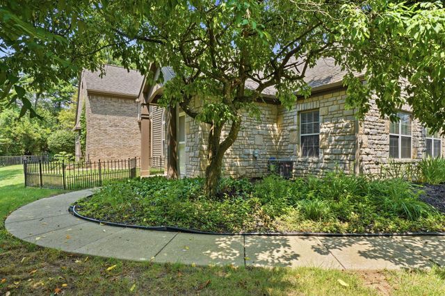 7684 Slate Ridge Boulevard, Reynoldsburg, OH 43068