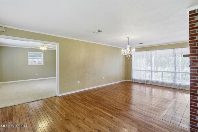 921 S Pearson Road, Pearl, MS 39208