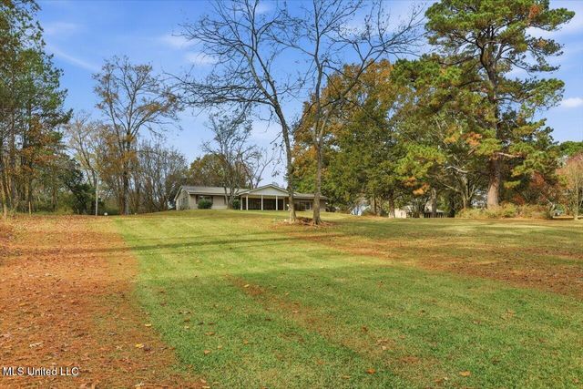 921 S Pearson Road, Pearl, MS 39208