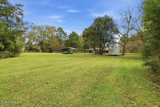 921 S Pearson Road, Pearl, MS 39208