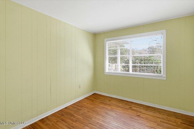 921 S Pearson Road, Pearl, MS 39208