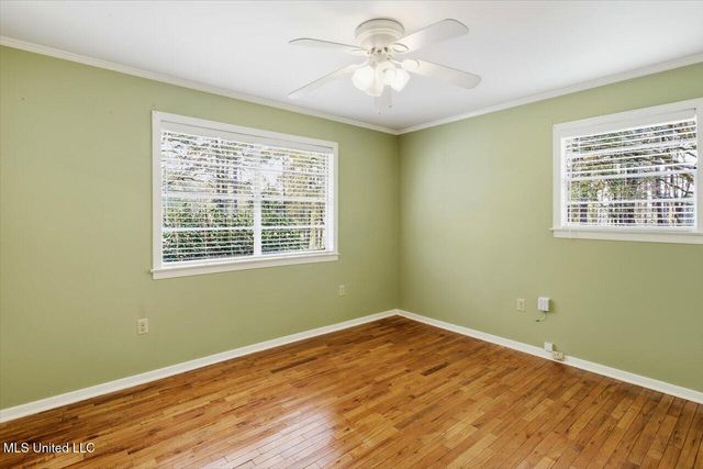 921 S Pearson Road, Pearl, MS 39208