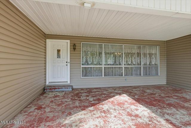 921 S Pearson Road, Pearl, MS 39208