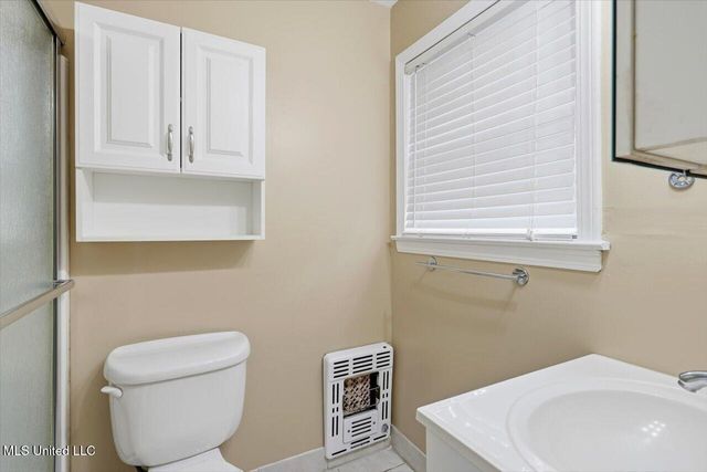 921 S Pearson Road, Pearl, MS 39208