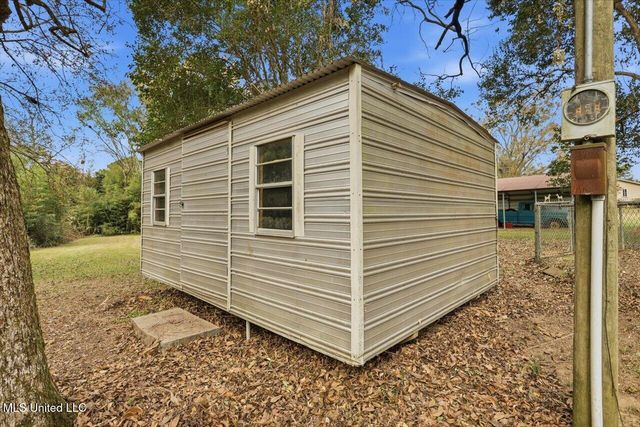 921 S Pearson Road, Pearl, MS 39208