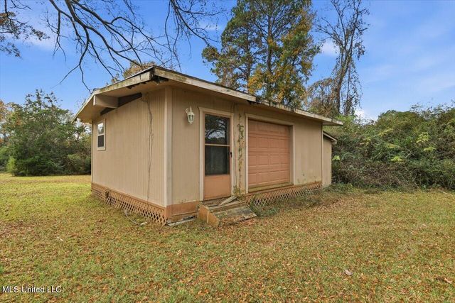 921 S Pearson Road, Pearl, MS 39208