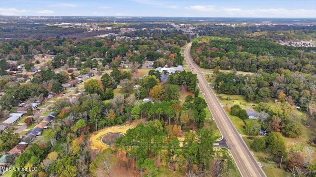 921 S Pearson Road, Pearl, MS 39208