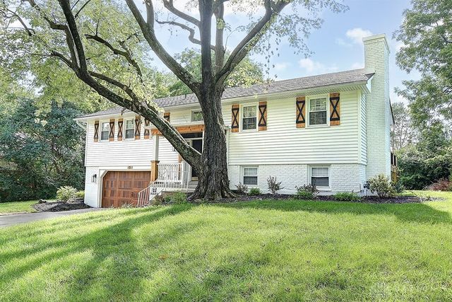 121 Woodfield Place, Dayton, OH 45459