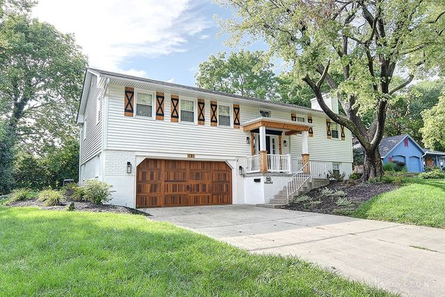 121 Woodfield Place, Dayton, OH 45459