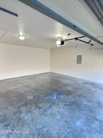 2316 Paula Circle, Ocean Springs, MS 39564